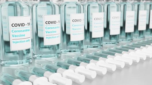 Из-за отказа от вакцинации от COVID-19 нельзя уволить