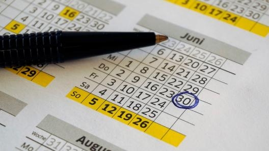 Календарь бухгалтера-2017 появился в КонсультантПлюс