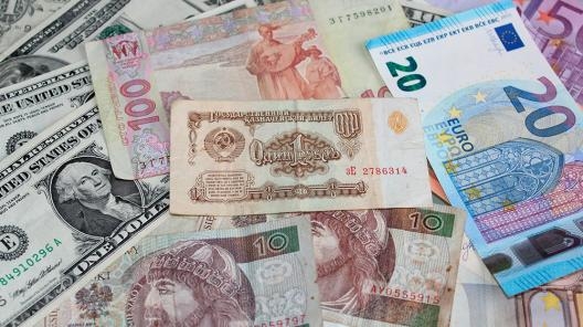 Банкноты в 200 и 2000 рублей появятся осенью