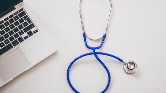 КонсультантПлюс подскажет, как работать с электронными больничными