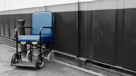 Техсредства для реабилитации инвалидов будут поставлять по типовому контракту