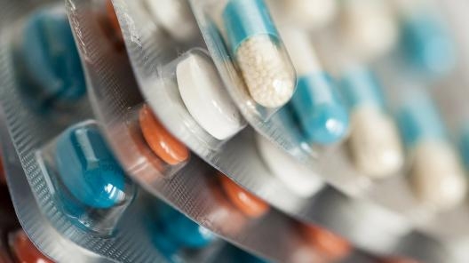 Госдума рассмотрит правила ввоза незарегистрированных наркотических препаратов