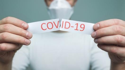 Стало известно, как доплатят медикам, работающим с пациентами с COVID-19