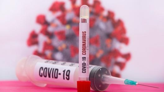 Вакцину для профилактики COVID-19 введут в гражданский оборот с нового года